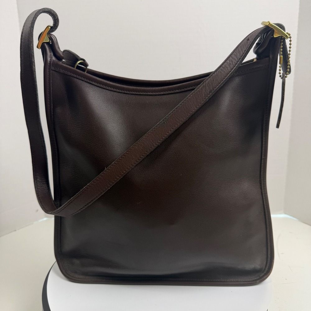 Vintage Coach 9073 Duffle Sac Dark Brown Leather Shoulder Bag USA Made NWT